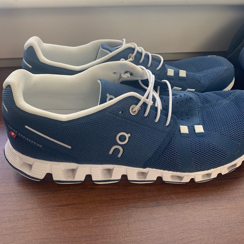 Women’s On Cloud Tennis Shoes